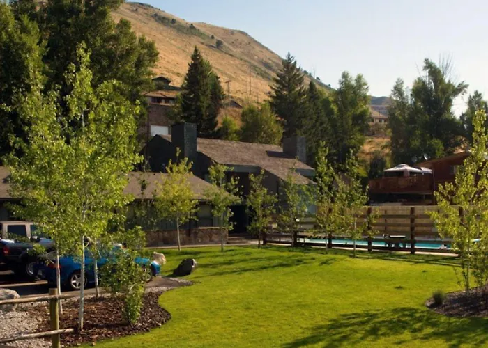 Pony Express Motel 2*